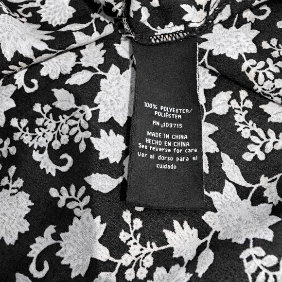 Zac & Rachel Black and White Floral Blouse - Picture 5 of 6